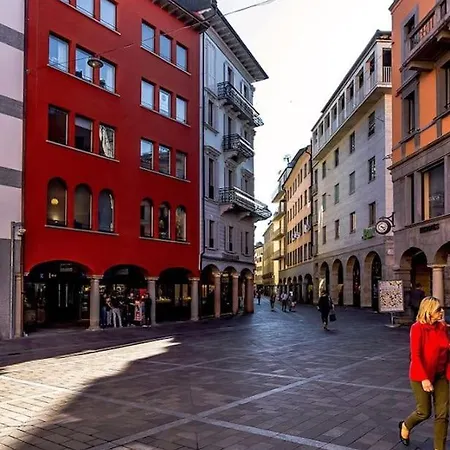 Lägenhet Centrale Con Wifi E Posteggio Privato Gratis!