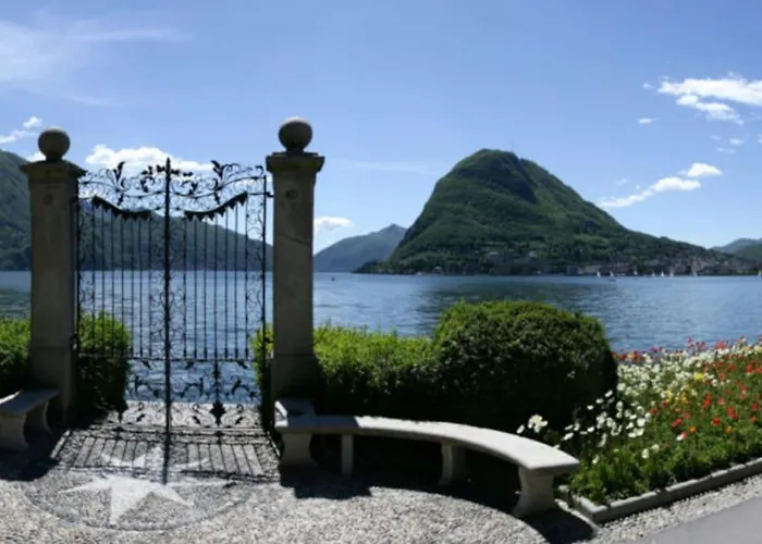 Centrale Con Wifi E Posteggio Privato Gratis! アパート