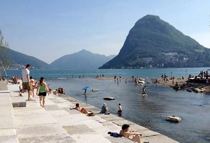 Centrale Con Wifi E Posteggio Privato Gratis! アパート *