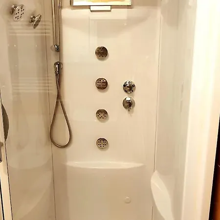 Appartement Centrale Con Wifi E Posteggio Privato Gratis!
