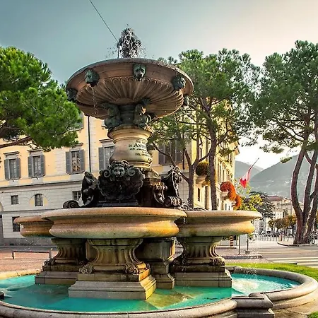 Centrale Con Wifi E Posteggio Privato Gratis! Appartement